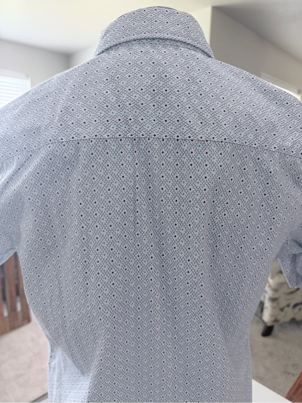 Monument Men's Light Blue Short-Sleeve Button-Down with Micro Pattern - Picture 4 of 7